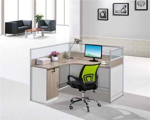 優(yōu)化辦公空間 現(xiàn)代職員辦公桌椅與屏風(fēng)工位的設(shè)計(jì)理念